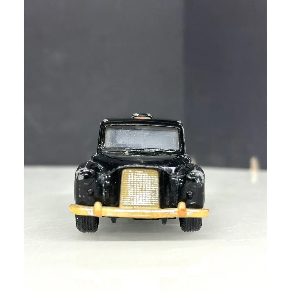 Corgi Juniors London Taxi Black Diecast Car Radio 272-0-272 Taxis Vintage Toy